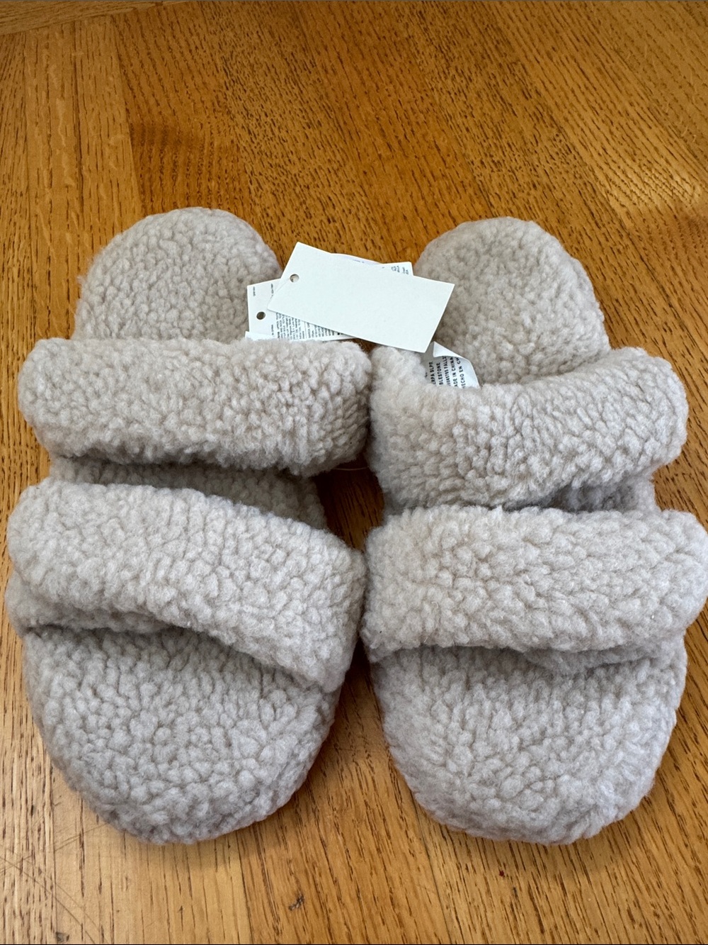 GAP Kids Plush Sherpa Slide Slippers in Light Beige